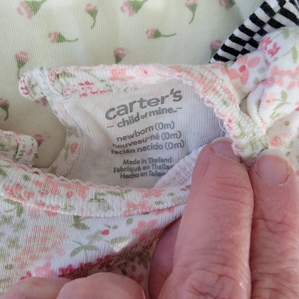 Lot Of 11 Baby Girl Outfits Shirts Pants 1 Piece Hats Gerber Carters 0-3 Months